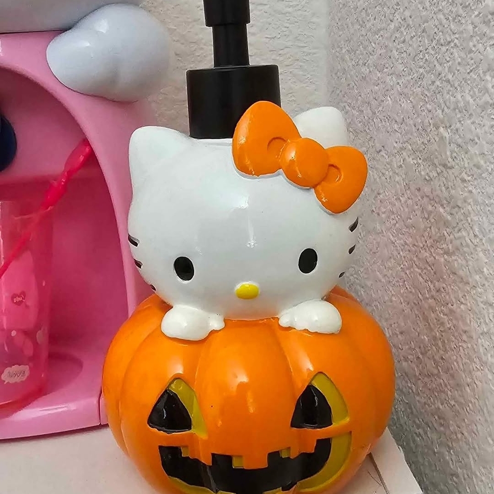 Hello Kitty Pumpkin Soap Dispenser